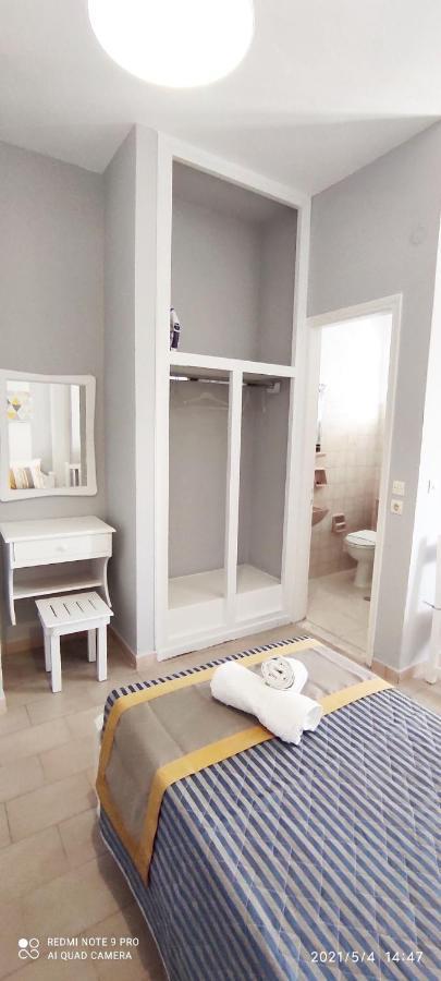 Irene Studios Kavos Luaran gambar