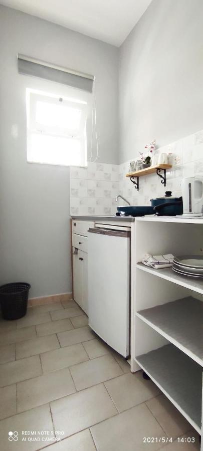 Irene Studios Kavos Luaran gambar