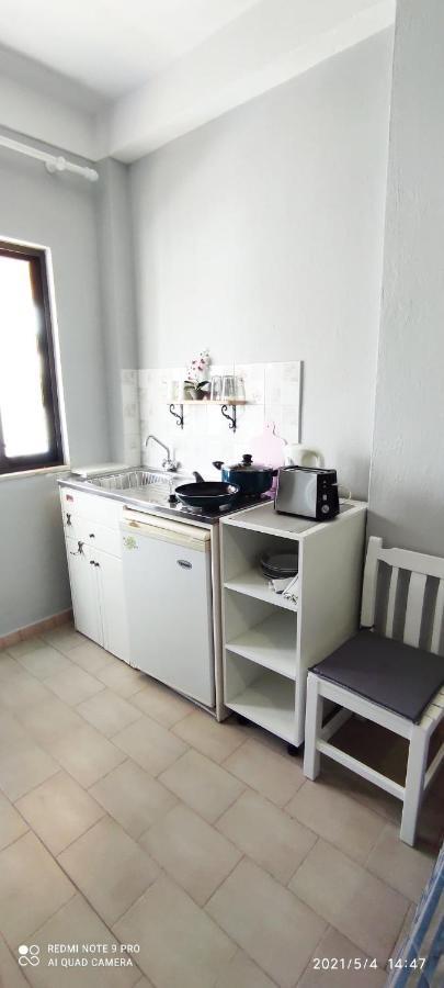 Irene Studios Kavos Luaran gambar